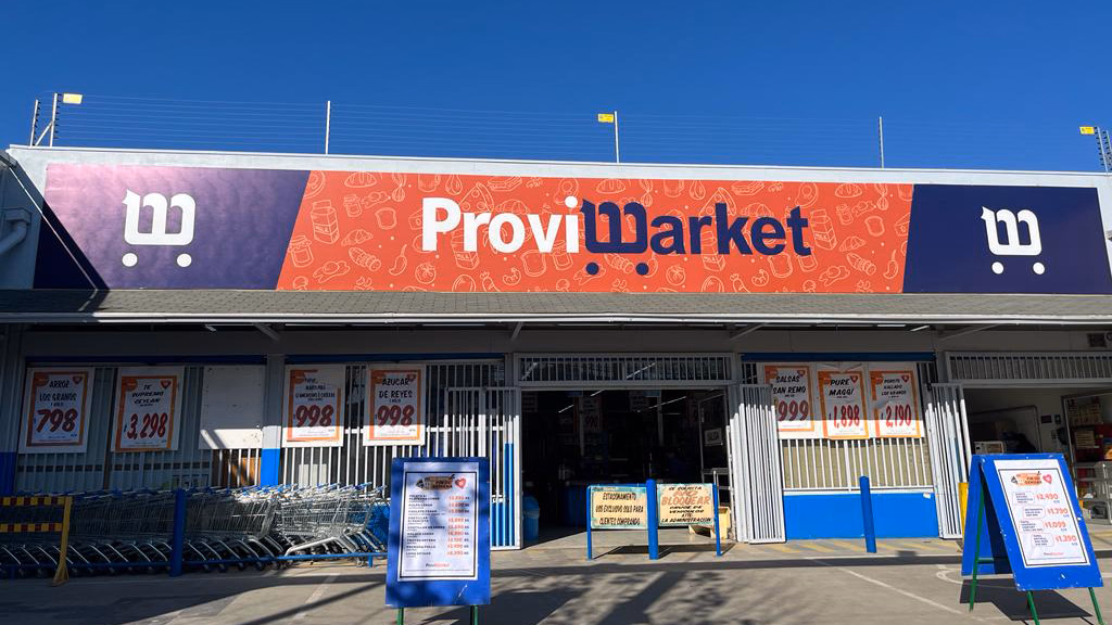 Fachada de un local ProviMarket.